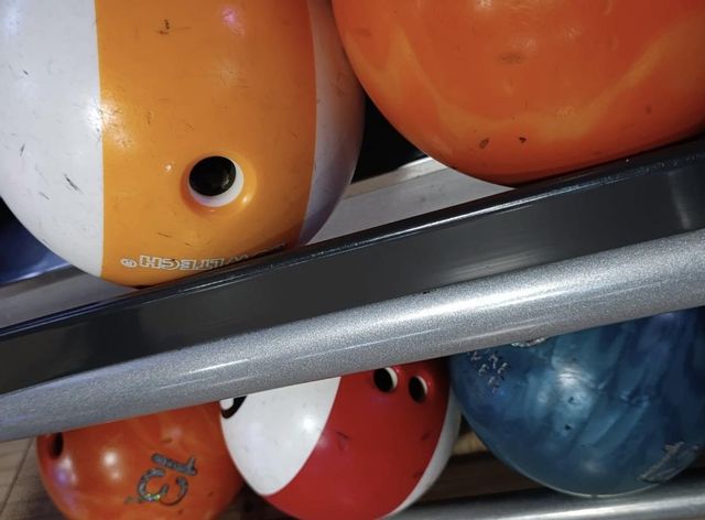 Klasse 4d beim Bowlen im Sportpark Freiburg